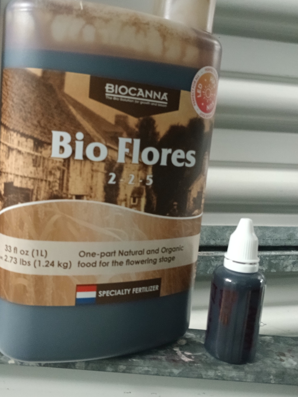 Biocanna Bio Flores 2-2-5 Plant Nutrient - 30mL Bottle